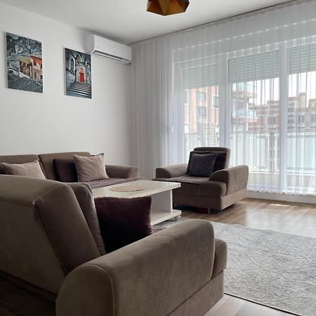 Entire Apartment - Near The Center Приштина Екстер'єр фото