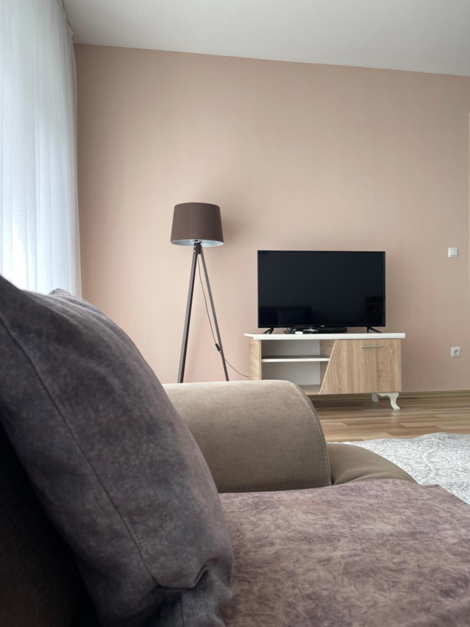 Entire Apartment - Near The Center Приштина Екстер'єр фото